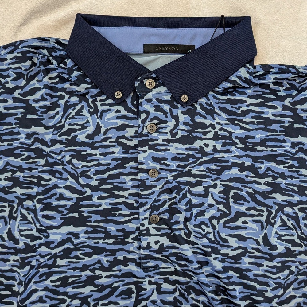 New Greyson Men's Stalking Wolf Camo Polo Wolf Blue XL